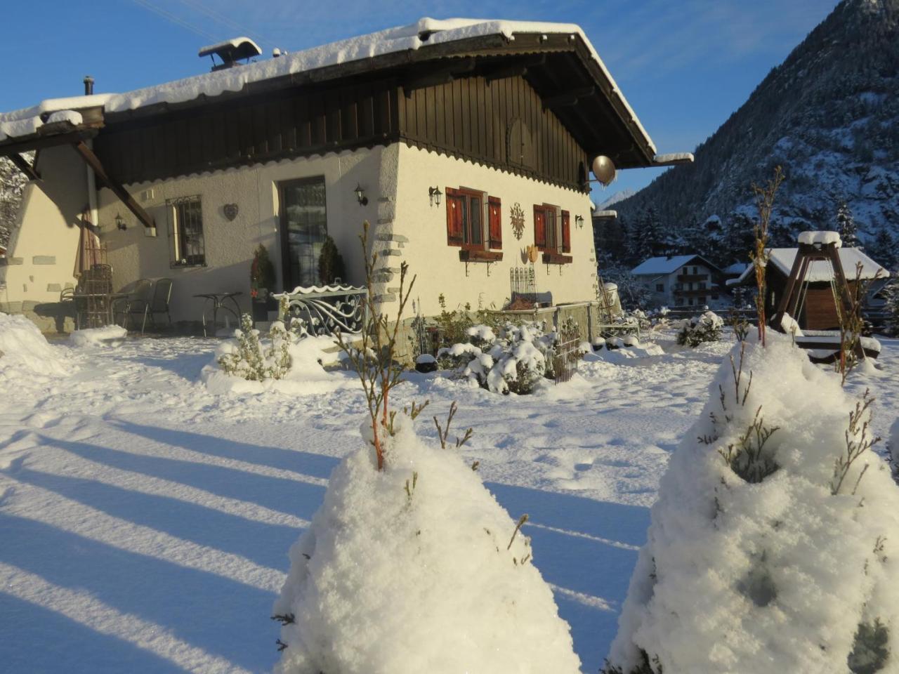 Ferienhaus Oetztal-Lodge Sautens Exterior photo
